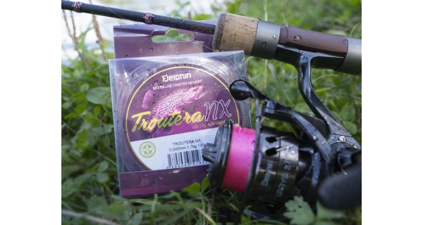 DELPHIN - Splétaná Šňůra Troutera NX 0,085 mm 3,4 kg 135 m Růžová