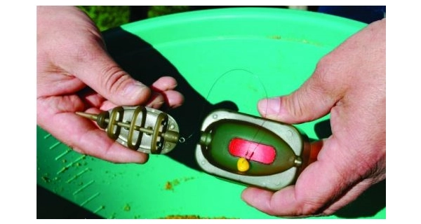 EXTRA CARP - Krmítko Method Feeder 50 g