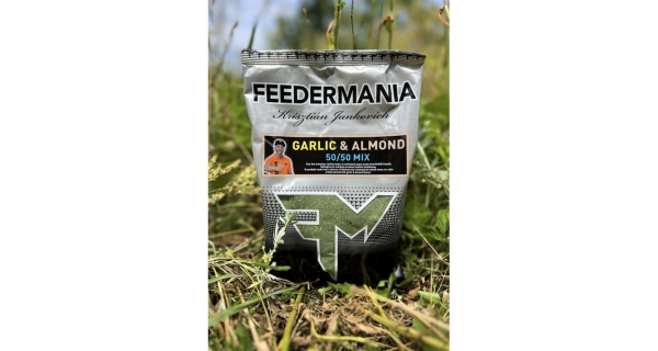 FEEDERMANIA - Krmná směs 50/50 Mix 800 g Garlic Almond