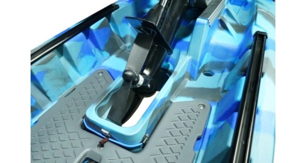 FEEL FREE - Kajak ANGLER 120 Rapid Pedal Drive 375 cm Wave Camo