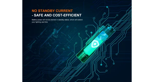 FENIX - Svítilna E12 V3.0