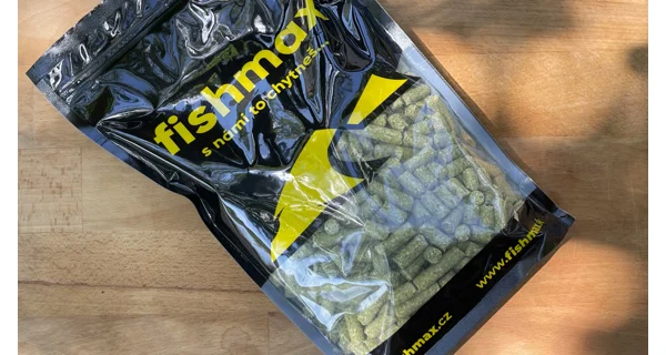 FISHMAX - Amurové pelety 8 mm 1 kg