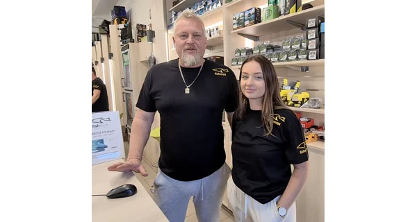 FISHMAX - Dětské tričko s logem černé vel. 134