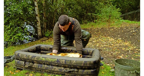 FOX - Nafukovací podložka Carpmaster Air Mat XL