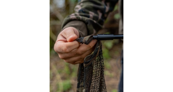 FOX - Podběráková síť Camo Landing Net Mesh 46