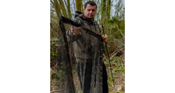 FOX - Podběráková síť Camo Landing Net Mesh 46