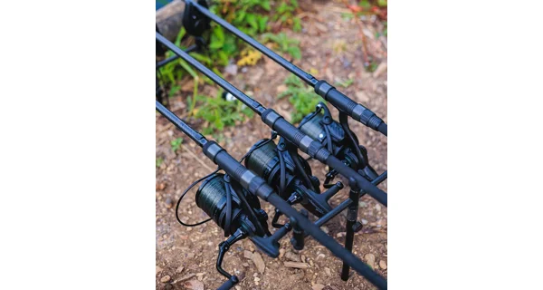 FOX - Prut Horizon X4 Black 12 ft 3 lb 2 díly