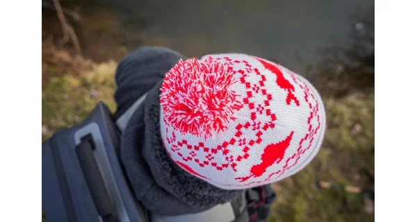 FOX RAGE - Čepice Christmas Bobble
