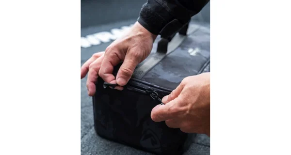 FOX RAGE - Chladící taška Voyager Camo Compact Boat Cooler