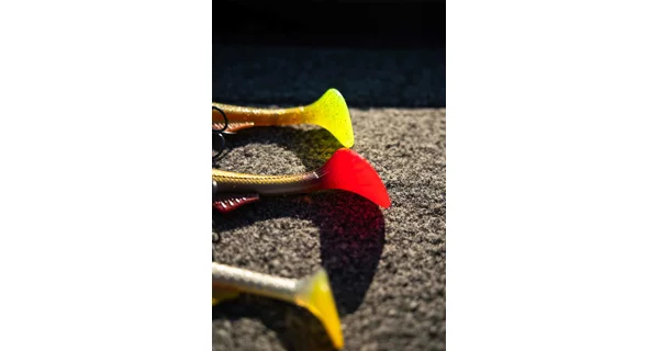 FOX RAGE - Gumová nástraha Super Slick Shad Loaded UV Golden Prey 23 cm