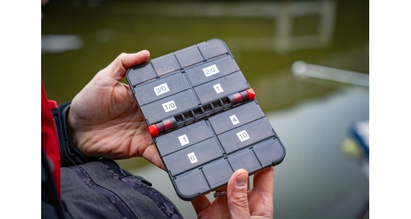 FOX RAGE - Krabička Accessory Box Full Medium Compartment