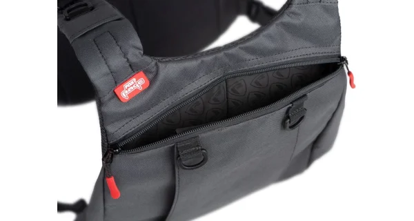 FOX RAGE - Náprsní batoh Chest Pack