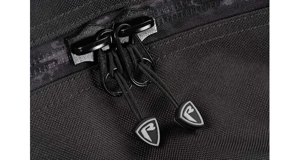 FOX RAGE - Obal na 3 pruty Voyager Camo Hard Rod Sleeve Triple 1,45 m