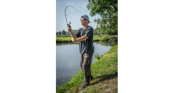 FOX RAGE - Prut Warrior Pike Cast Ext 2,3 m 60-140 g 1+1 díl