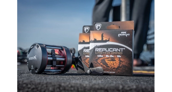 FOX RAGE - Splétaná šňůra Replicant Cast Braid 0,32 mm 55 lb 150 m