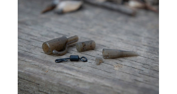 FOX - Závěsky Edges Camo Running Safety Clip Kit