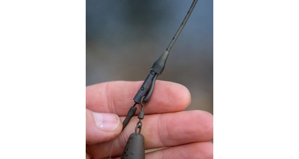 FOX - Závěsky Edges Tubing Leadclip Ready Rigs Camo vel. 7 3 ks