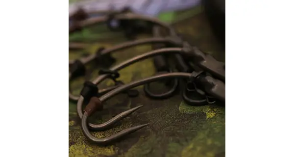 GARDNER - Háčky Curved Rigga Hooks (CVR) Barbed vel. 6 10 ks