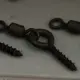 GARDNER - Kolíček s obratlíkem Covert Swivel Bait Screws Anti Glare Long 11 mm 10 ks