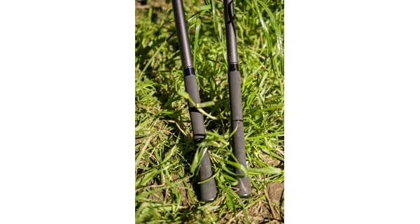 GIANTS FISHING - Kaprový prut Gaube XP330 2,75 m 3,5 lb 2 díly