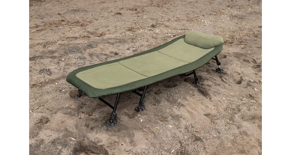 GIANTS FISHING - Lehátko Deluxe FX Bedchair 8Leg