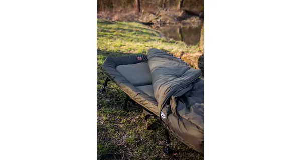GIANTS FISHING - Lehátko + spací pytel Bedchair/Sleeping Bag System RWX 5 STD
