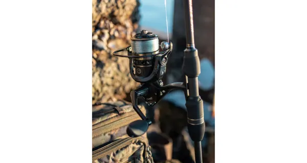 GIANTS FISHING - Naviják Deluxe Reel FD 3000