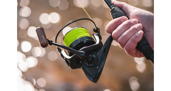 GIANTS FISHING - Naviják Deluxe Reel FD 6000 + cívka 6000 ZDARMA!