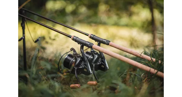 GIANTS FISHING - Naviják Deluxe Reel FD 9000 + cívka 9000 ZDARMA!