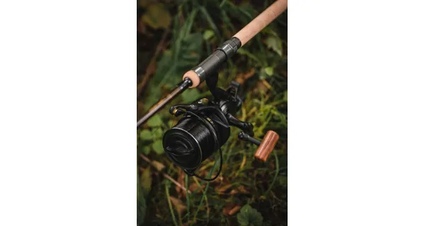 GIANTS FISHING - Naviják Deluxe Reel FS 9000 + cívka 10000 ZDARMA!