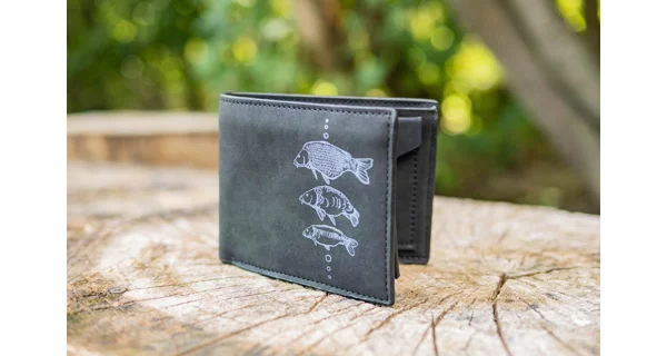 GIANTS FISHING - Peněženka černá tři kapři Black Wallet Three Carps