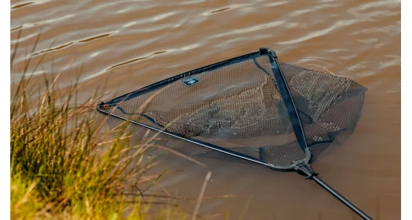 GIANTS FISHING - Plovoucí podběrák s pogumovanou síťkou Deluxe 220 cm