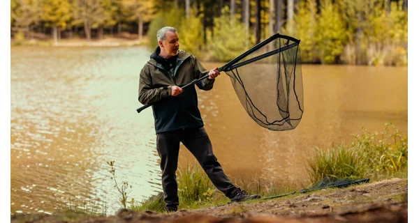 GIANTS FISHING - Plovoucí podběrák s pogumovanou síťkou Deluxe 220 cm