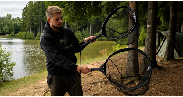 GIANTS FISHING - Plovoucí podběrák s pogumovanou síťkou Deluxe Rubber Float Large