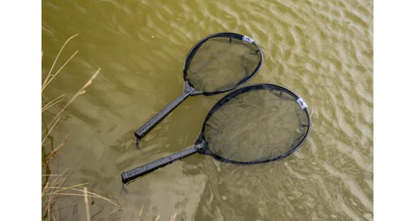 GIANTS FISHING - Plovoucí podběrák s pogumovanou síťkou Deluxe Rubber Float Medium