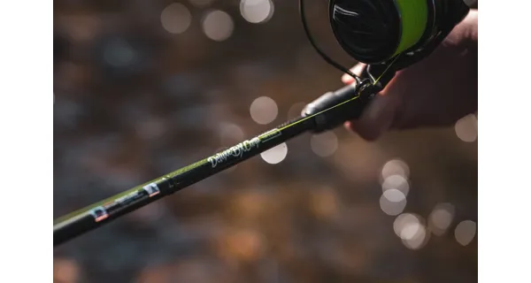 GIANTS FISHING - Prut Deluxe BX Carp 2,7 m 3 lb 2 díly