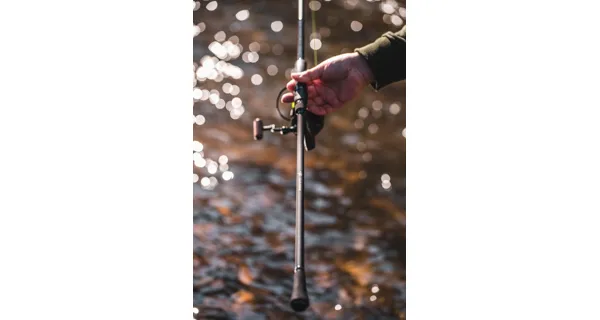 GIANTS FISHING - Prut Deluxe BX Carp 2,7 m 3 lb 2 díly