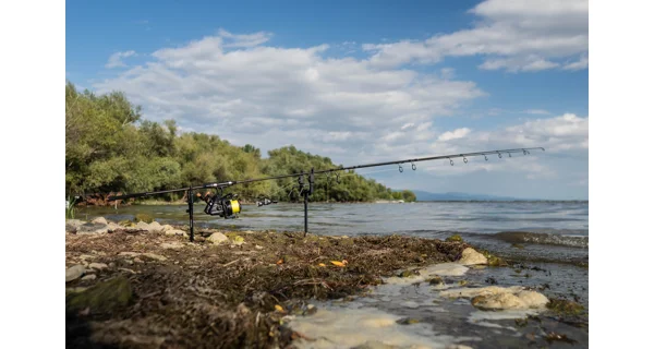 GIANTS FISHING - Prut XRS180 2,75 m 3 lb 2 díly