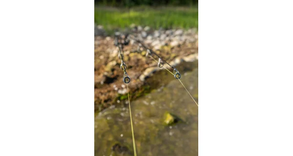 GIANTS FISHING - Prut XRS180 3,05 m 3 lb 2 díly