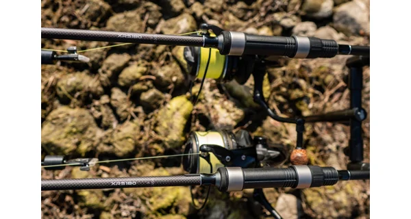 GIANTS FISHING - Prut XRS180 3,05 m 3 lb 2 díly