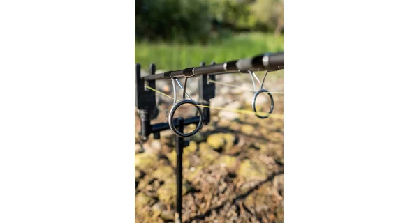 GIANTS FISHING - Prut XRS180 3,05 m 3 lb 2 díly