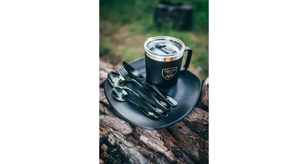 GIANTS FISHING - Set Pánev na vaření Eazi Pan Medium + Nerezový thermo hrnek 400 ml