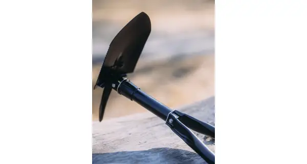 GIANTS FISHING - Skládací lopatka Camping Shovel