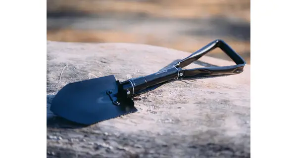GIANTS FISHING - Skládací lopatka Camping Shovel