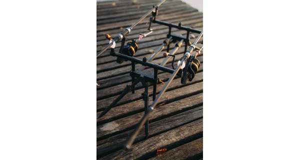 GIANTS FISHING - Stojan Dual H-Rod Pod 3 Rods