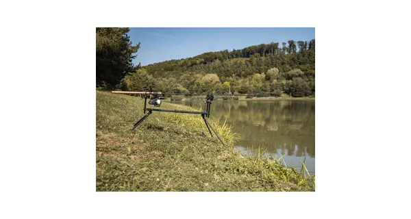 GIANTS FISHING - Stojan Luxury Rod Pod 3 Rods