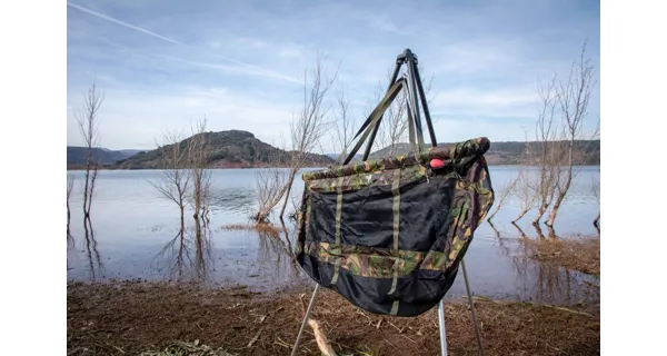 GIANTS FISHING - Vážící sak plovoucí Weigh Sling Floating Luxury Camo XL
