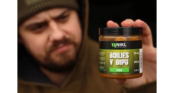 KAREL NIKL - Boilies v dipu Corn 24 mm 250 ml