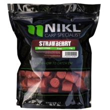 KAREL NIKL - Pelety s dírkou Strawberry 18 mm 1 kg