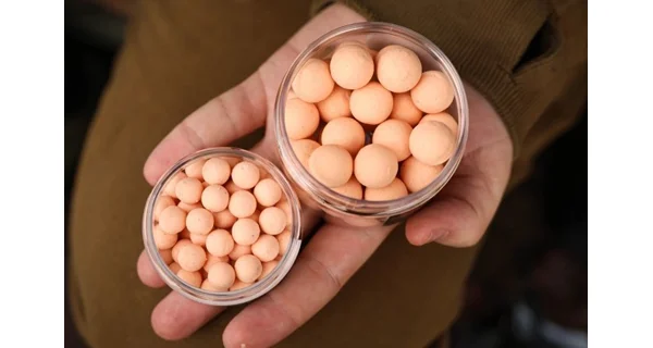 KAREL NIKL - Plovoucí boilies Calanus & Krill 16 mm 50 g